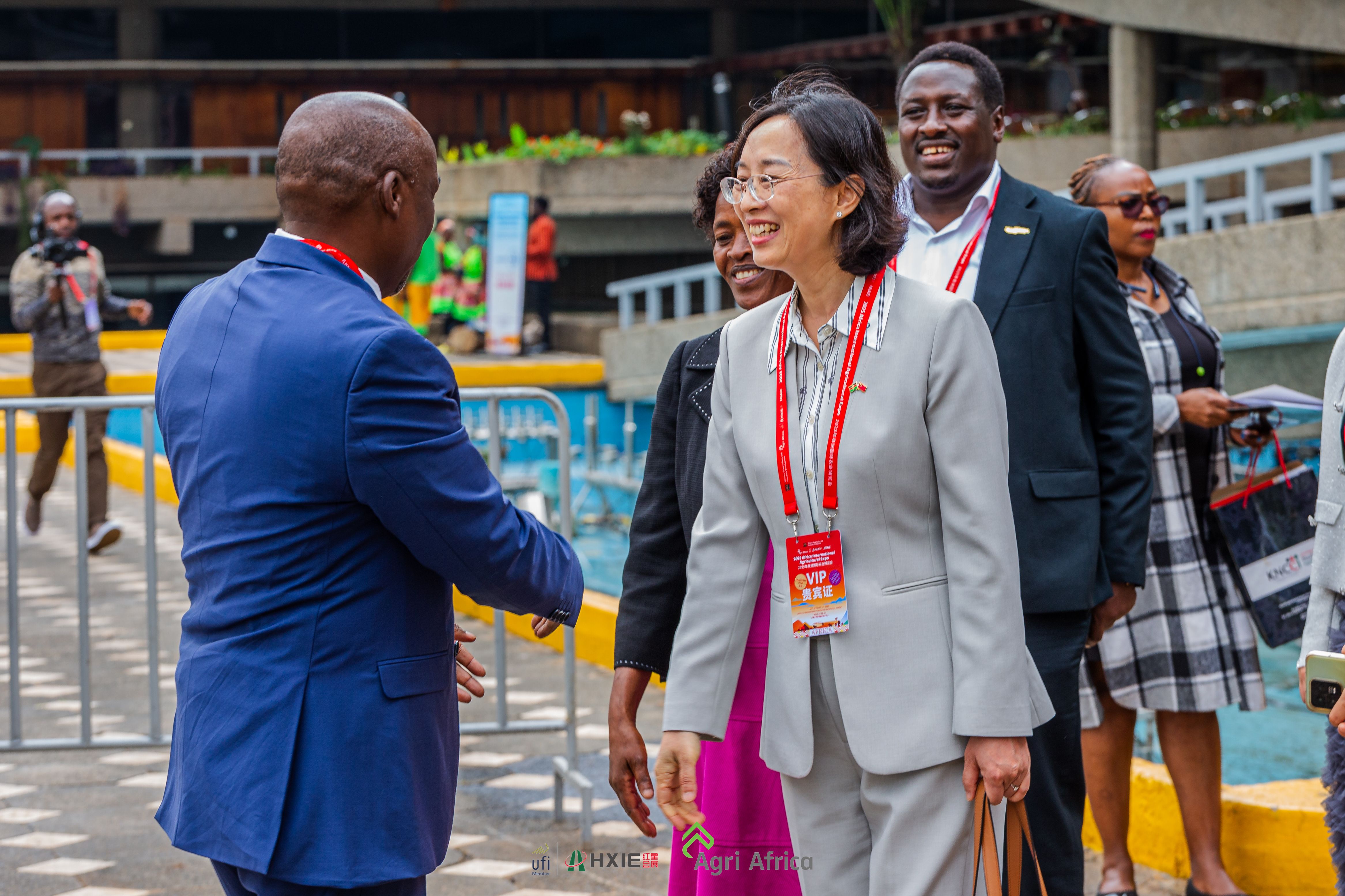 A Warm Welcome for Visiting Delegates
